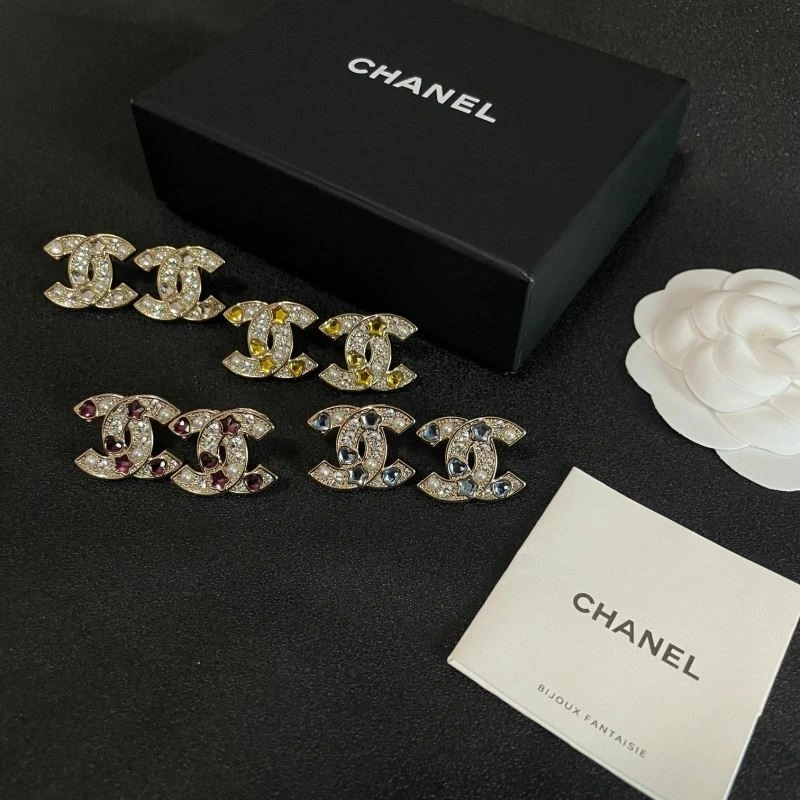 Chanel Earrings Versatile 221269