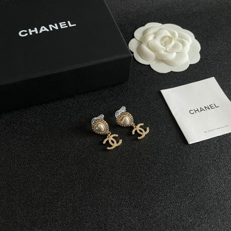 Chanel Earrings Packable 221260