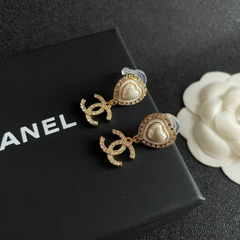 Chanel Earrings Packable 221260