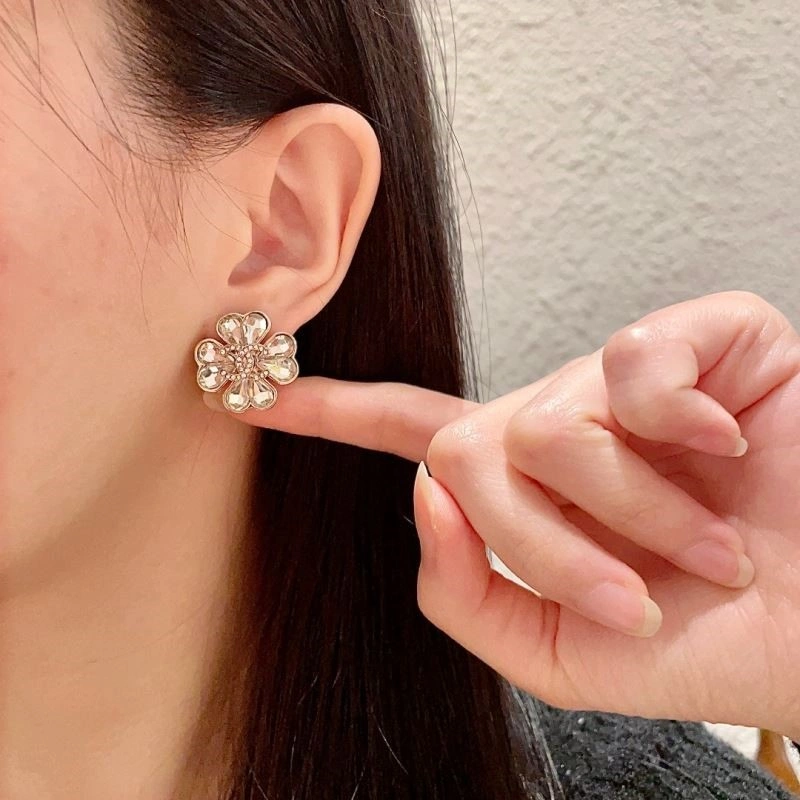 Chanel Earrings SoftTouch 221281