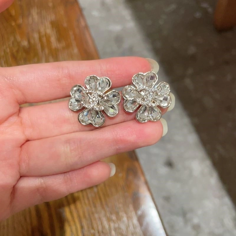 Chanel Earrings SoftTouch 221281