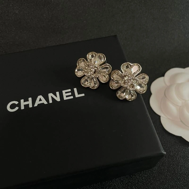 Chanel Earrings SoftTouch 221281
