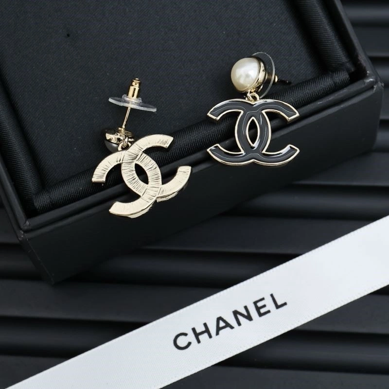 Chanel Earrings WrinkleFree 221280