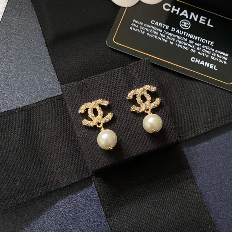 Chanel Earrings Affordable 221274