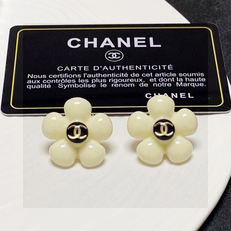 Chanel Earrings Refined 221252