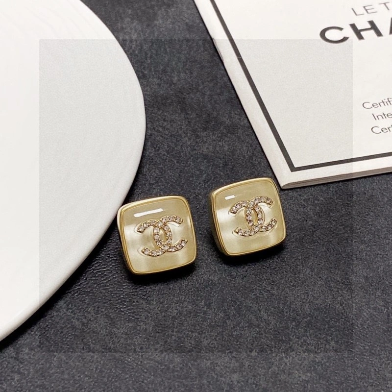MoistureWicking Chanel Earrings 221243