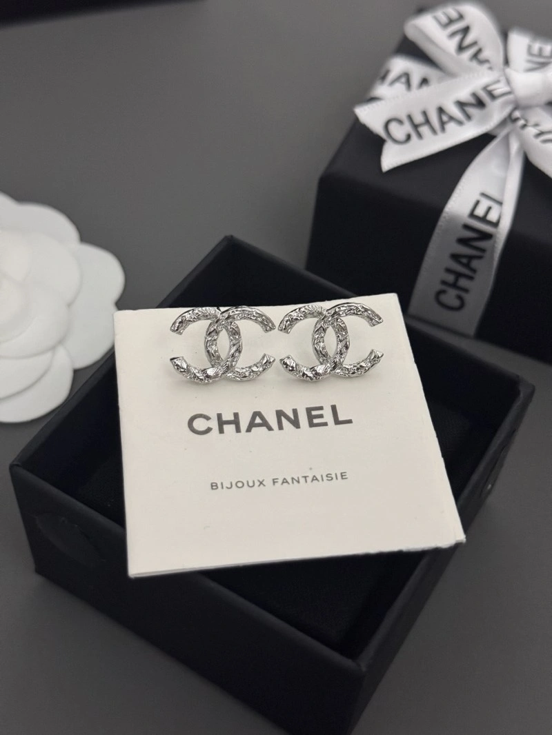 Chanel Earrings Sleek 221231