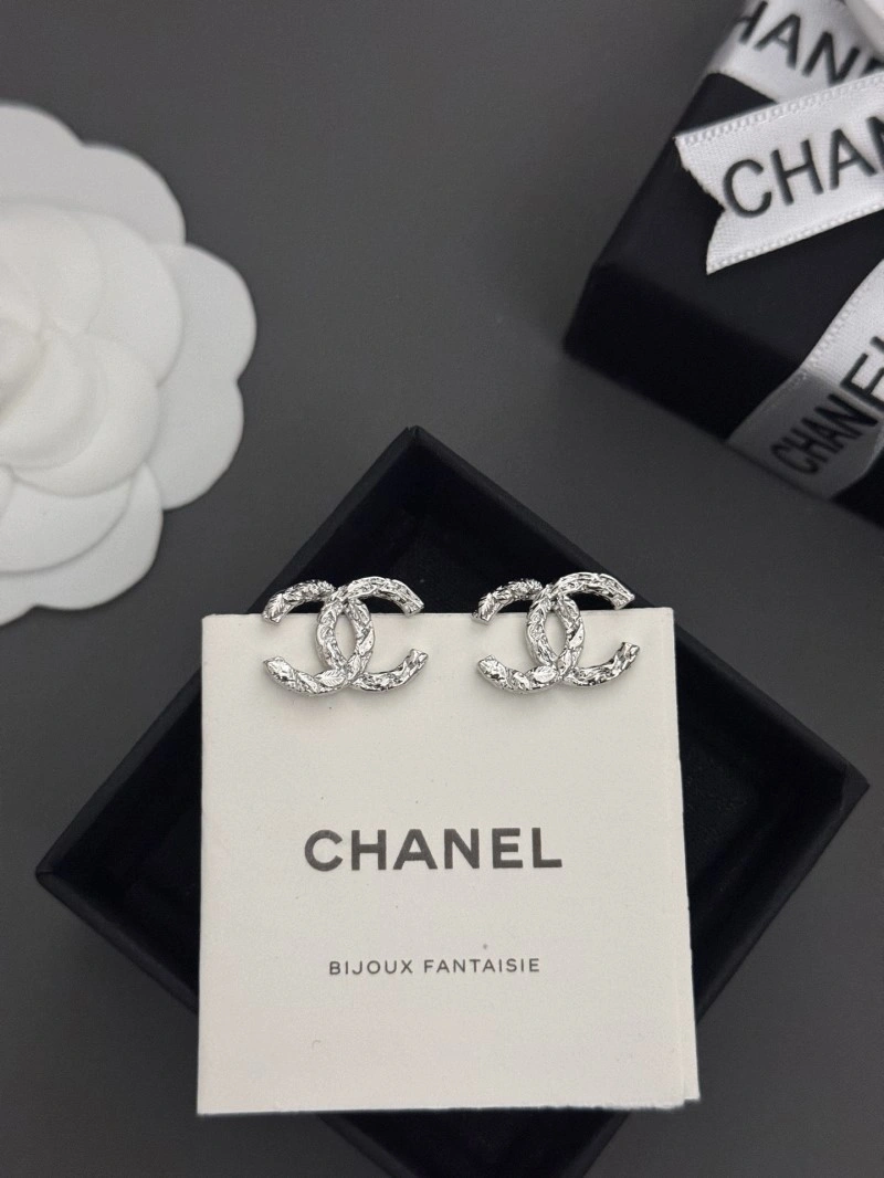 Chanel Earrings Sleek 221231