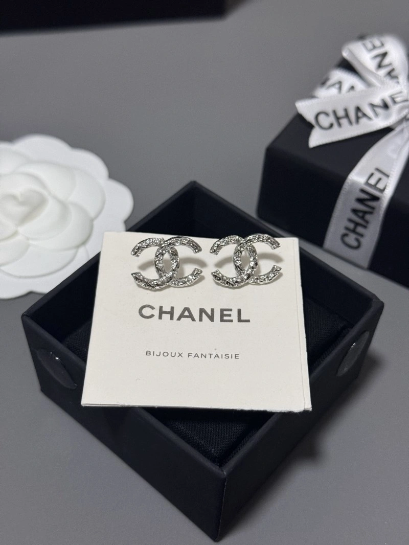 Chanel Earrings Sleek 221231