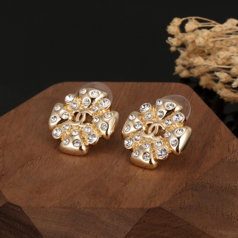 Chanel Earrings MoistureWicking 221236