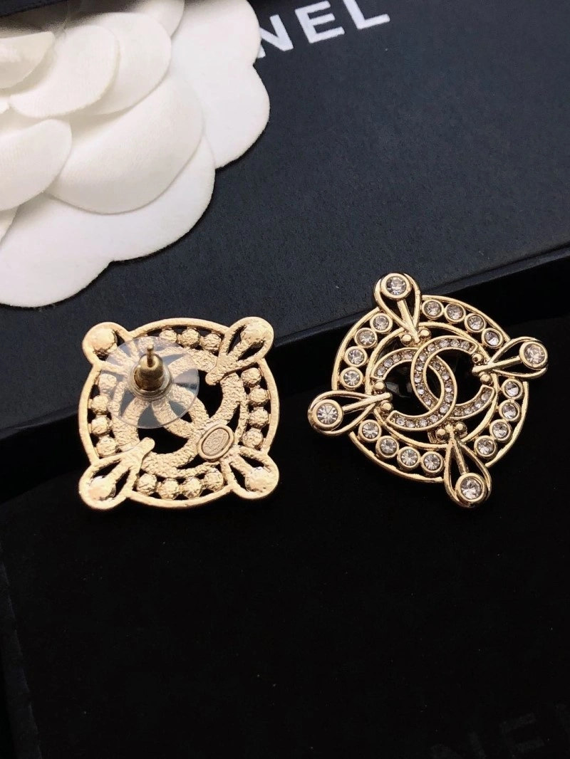 Compact Chanel Earrings 221229