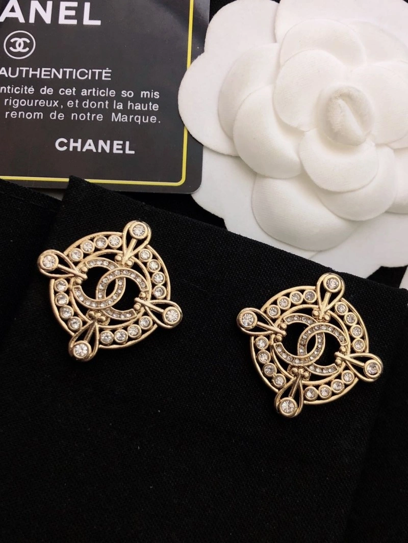 Compact Chanel Earrings 221229