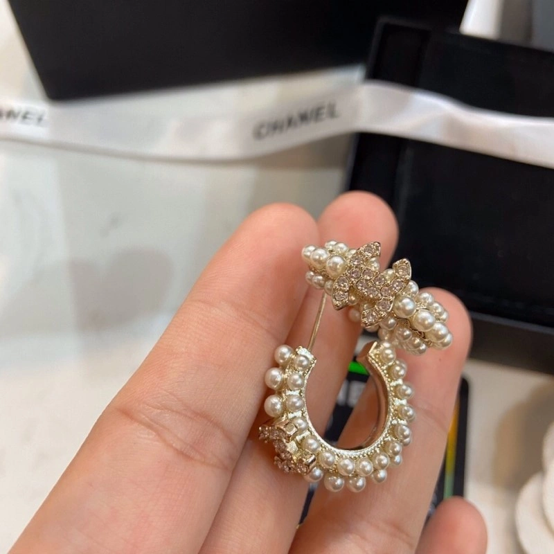 Chic Chanel Earrings 221230