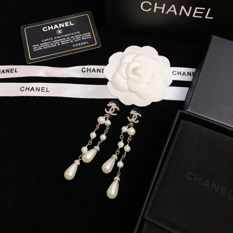 Effortless Chanel Earrings 221226