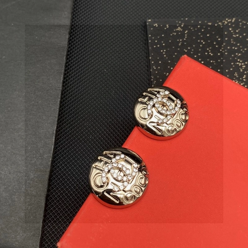 HighQuality Chanel Earrings 221225