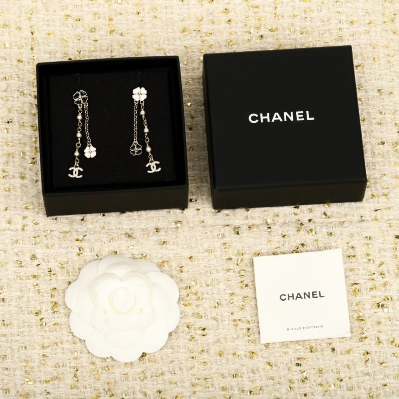 Chanel Earrings Vibrant 221257