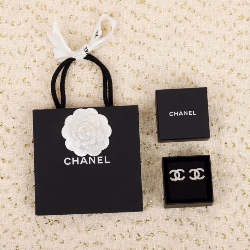 Popular Chanel Earrings 221220