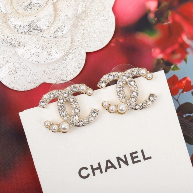 Popular Chanel Earrings 221220