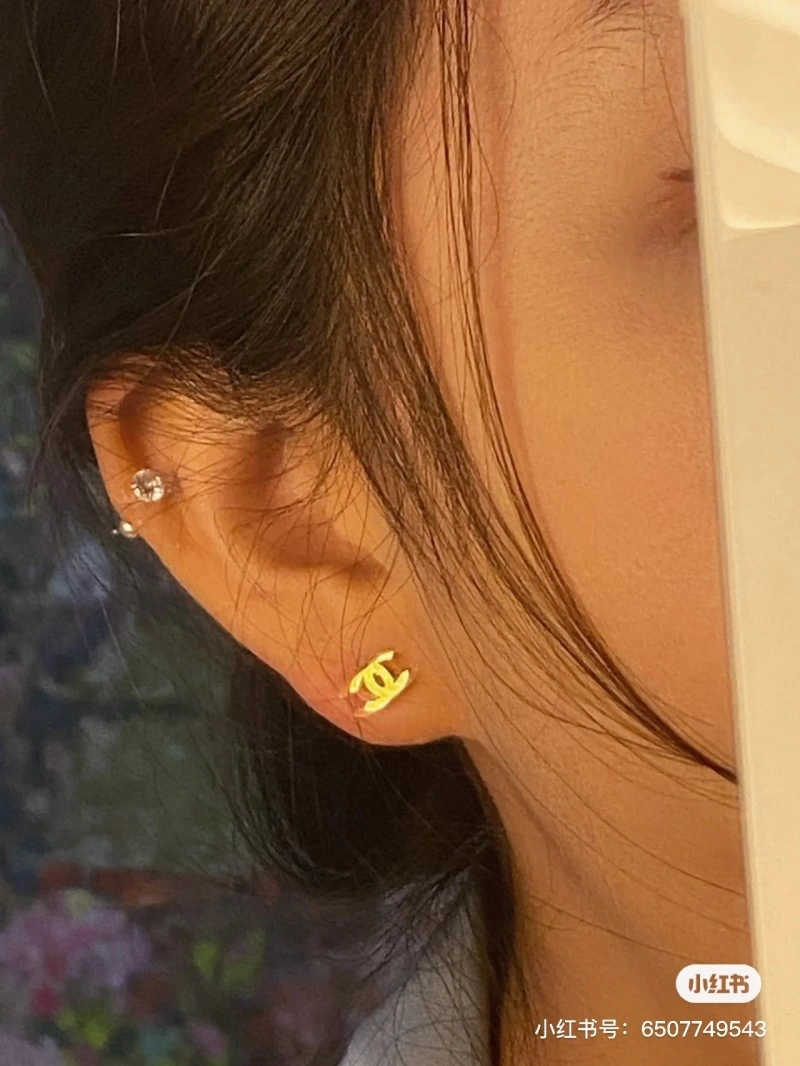 Versatile Chanel Earrings 221219