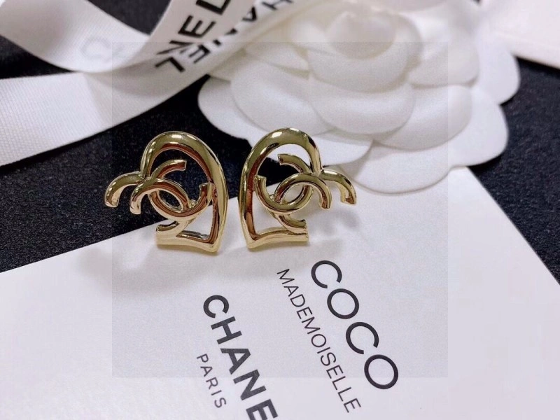 Comfortable Chanel Earrings 221339