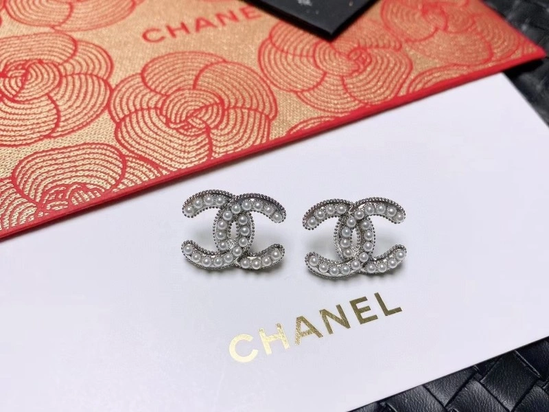Chanel Earrings Effortless 221246