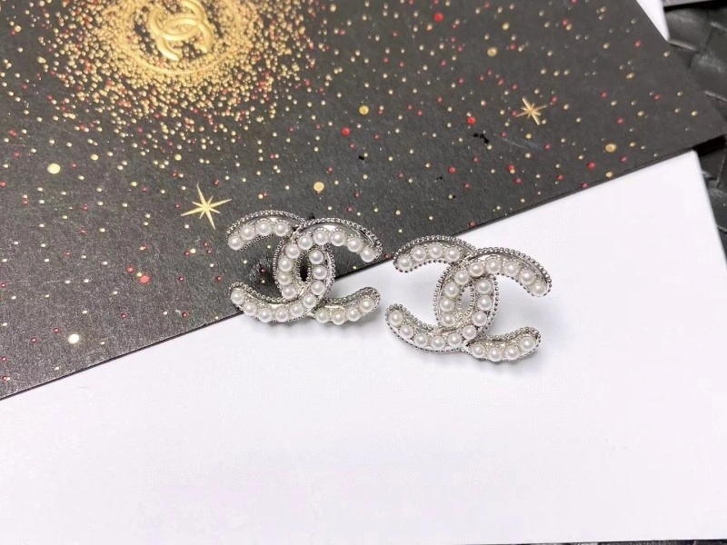 Chanel Earrings Effortless 221246