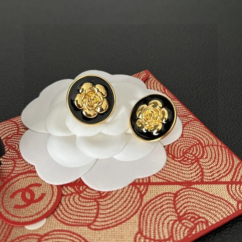 Sustainable Chanel Earrings 221197