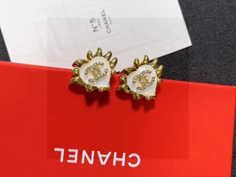 Snug Chanel Earrings 221263