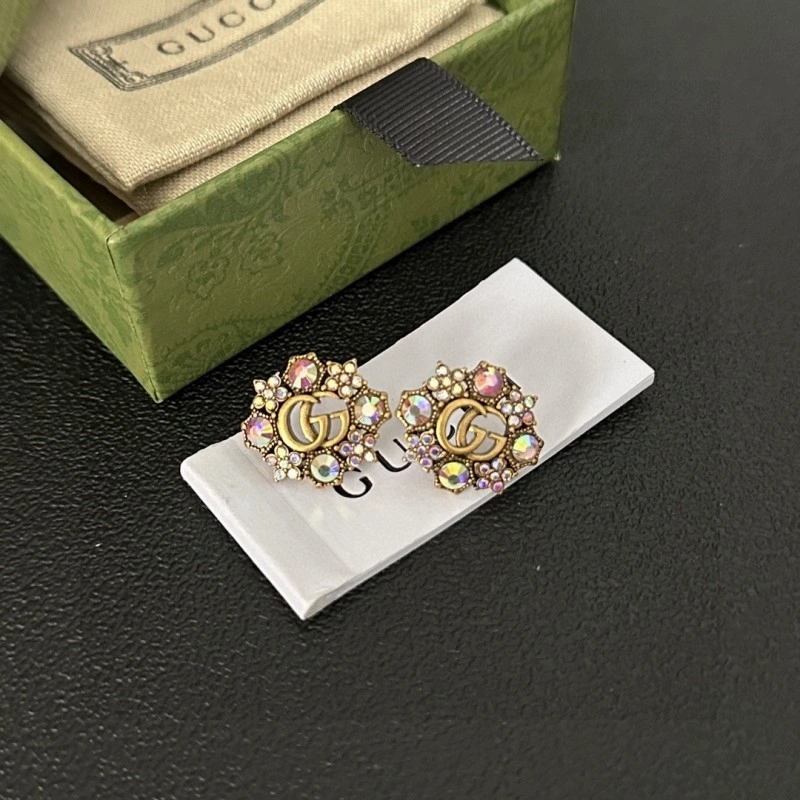 Effortless Chanel Earrings 221195