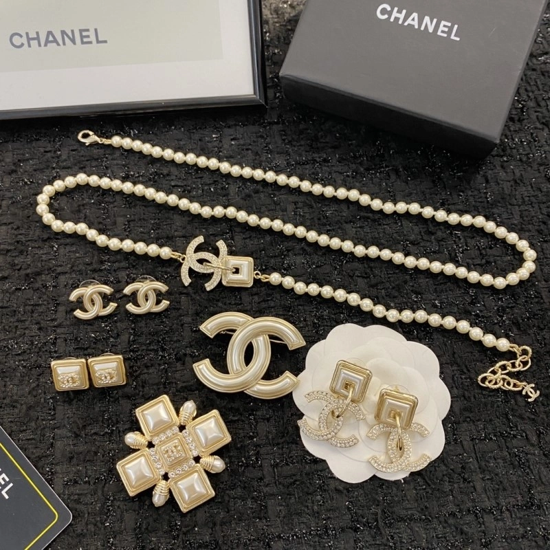 Chanel Earrings Minimalist 221179