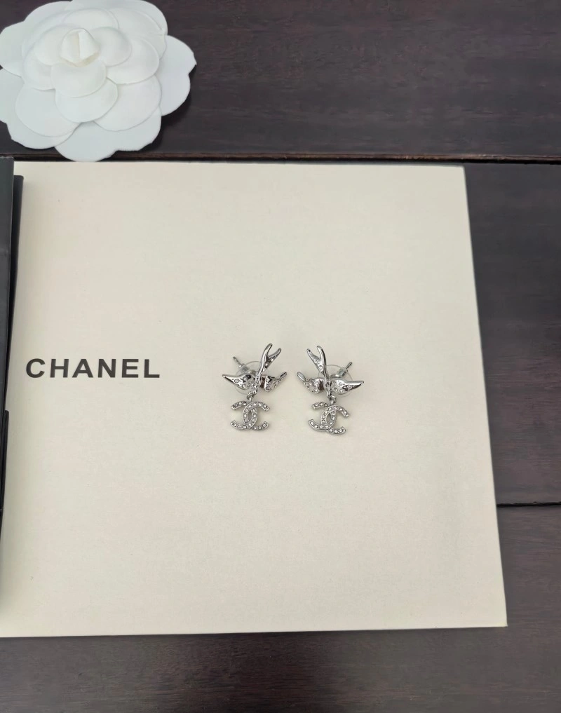 Chanel Earrings Unisex 221240