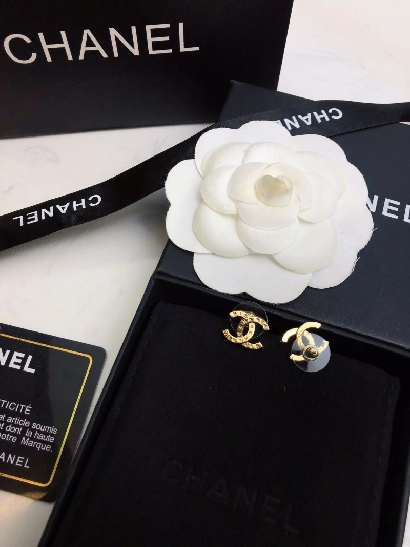 Comfortable Chanel Earrings 221165