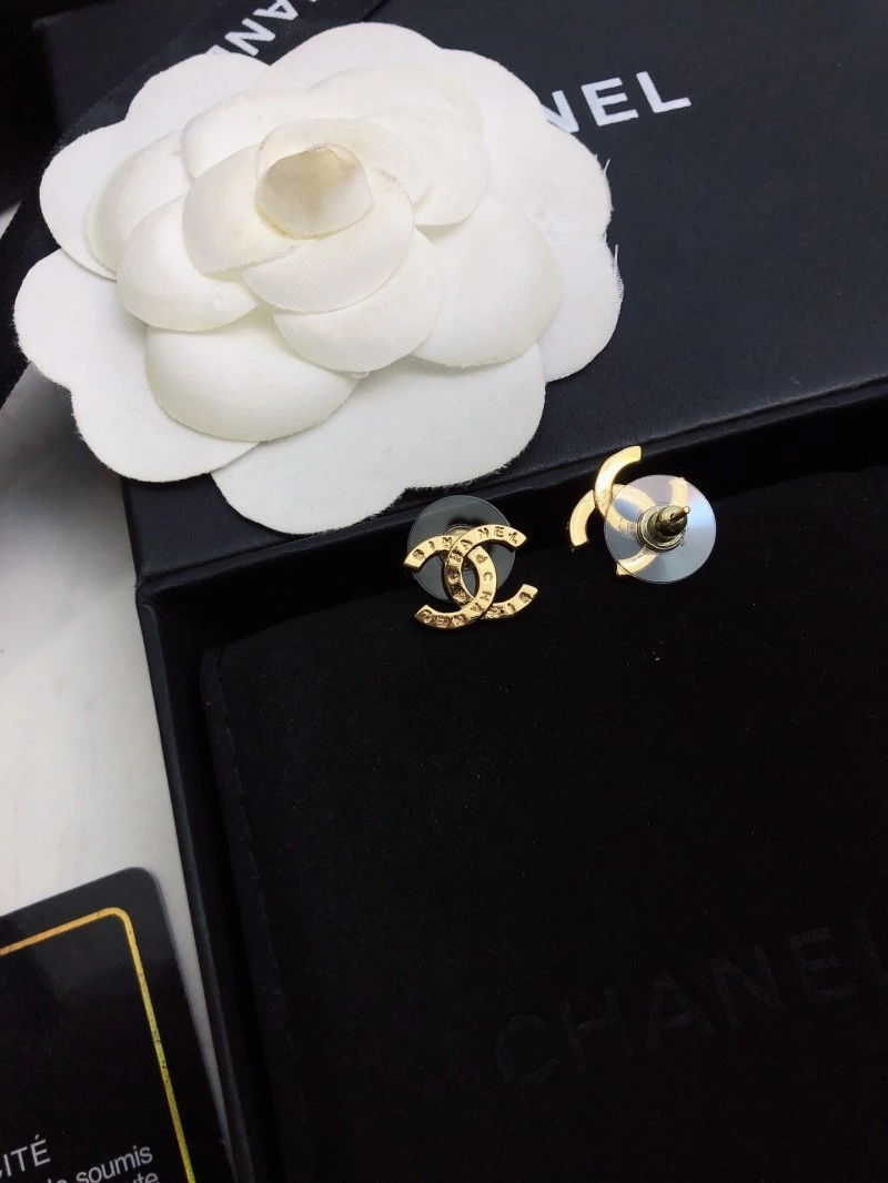 Comfortable Chanel Earrings 221165