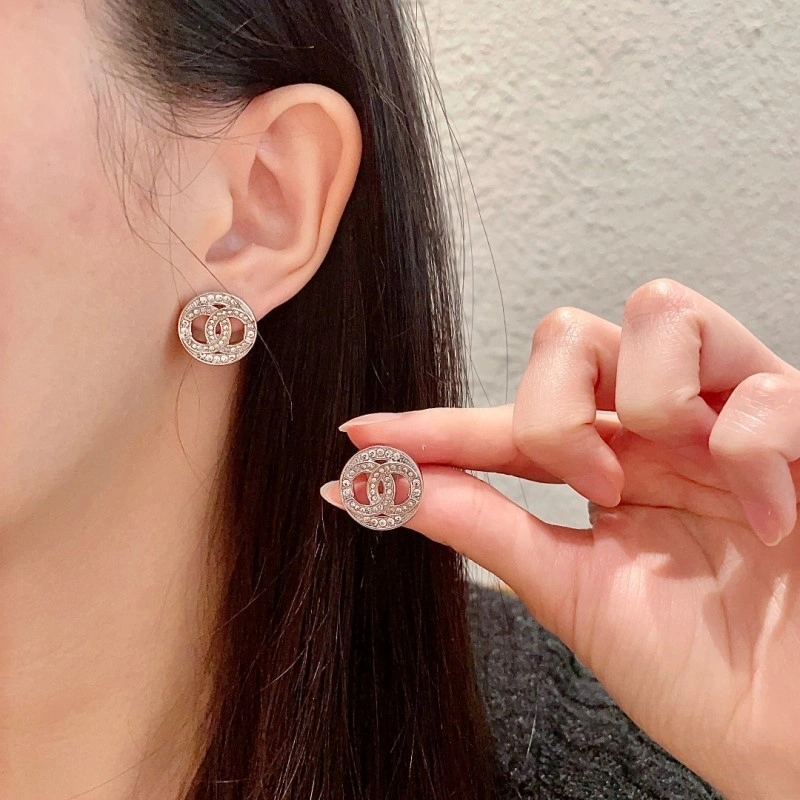 Chanel Earrings Bold 221154