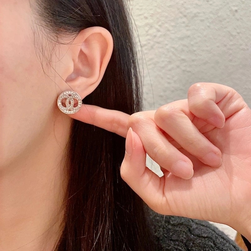 Chanel Earrings Bold 221154