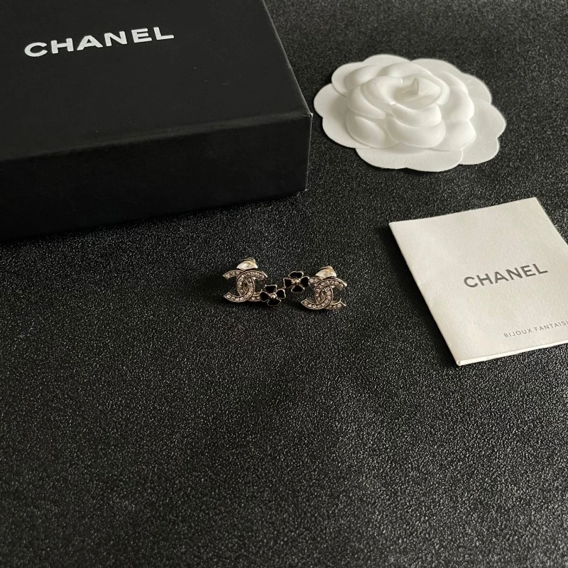 Chanel Earrings WellDesigned 221156