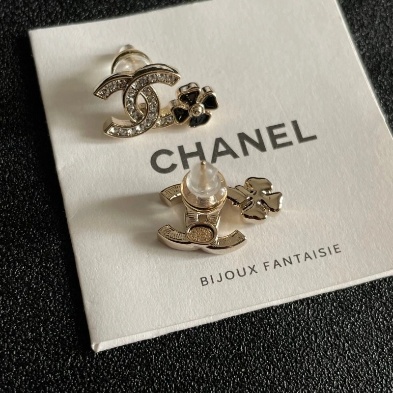 Chanel Earrings WellDesigned 221156
