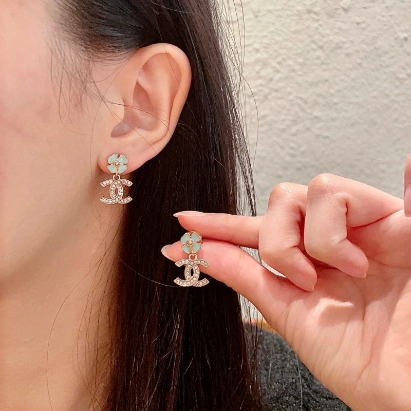 Effortless Chanel Earrings 221172