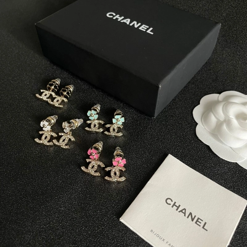 Effortless Chanel Earrings 221172