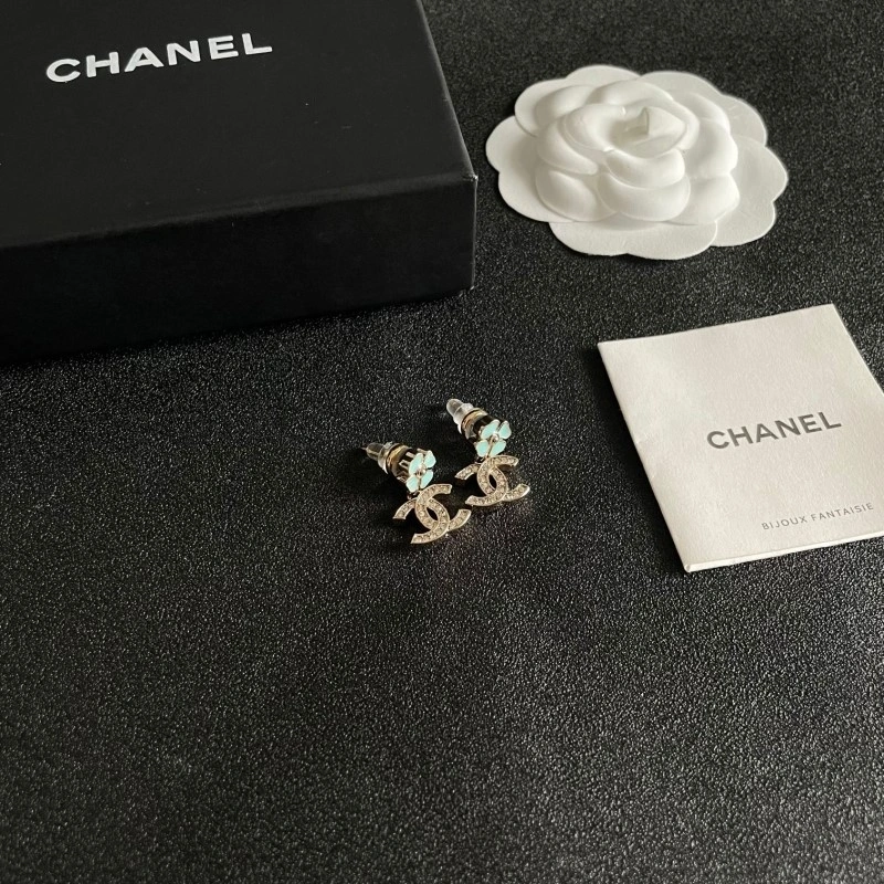 Effortless Chanel Earrings 221172