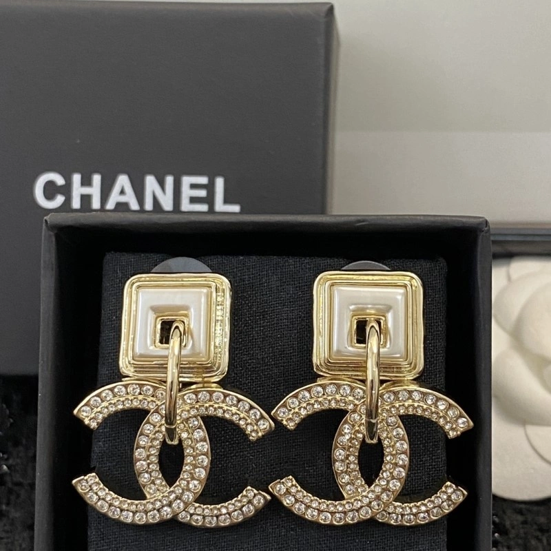Chanel Earrings Soft 221151