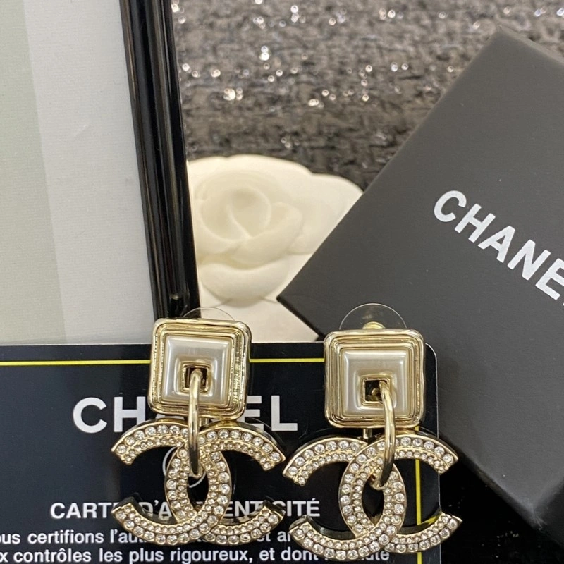 Chanel Earrings Soft 221151