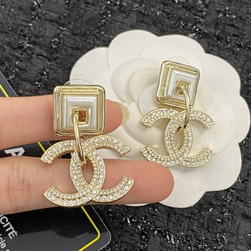 Chanel Earrings Soft 221151