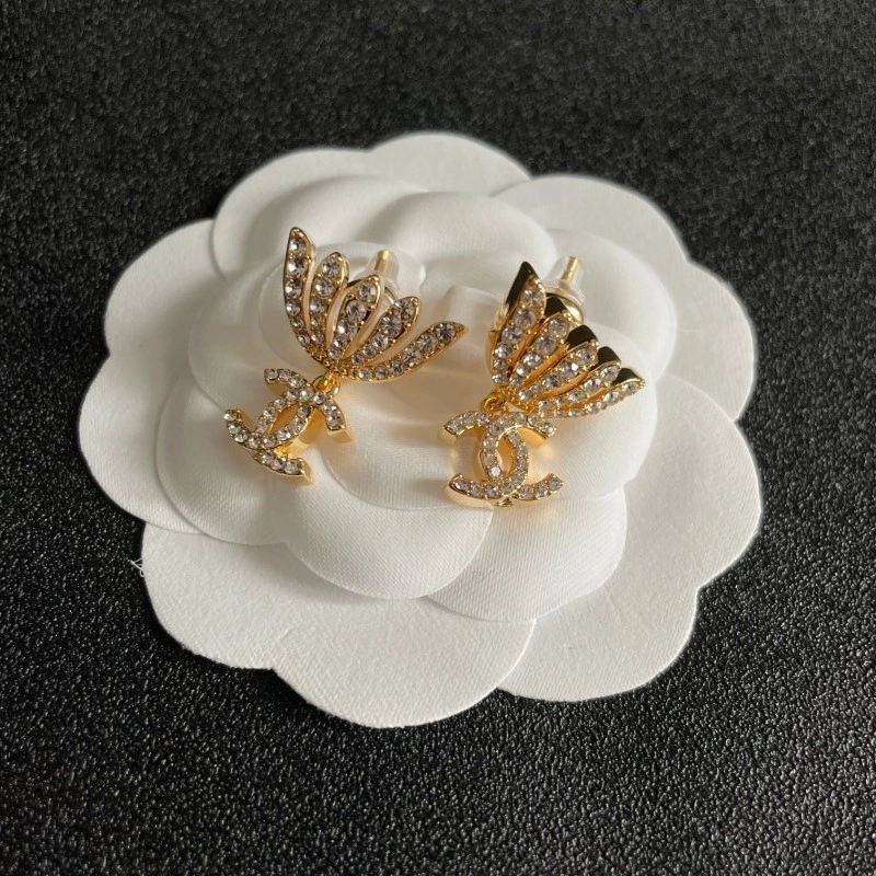 Effortless Chanel Earrings 221147