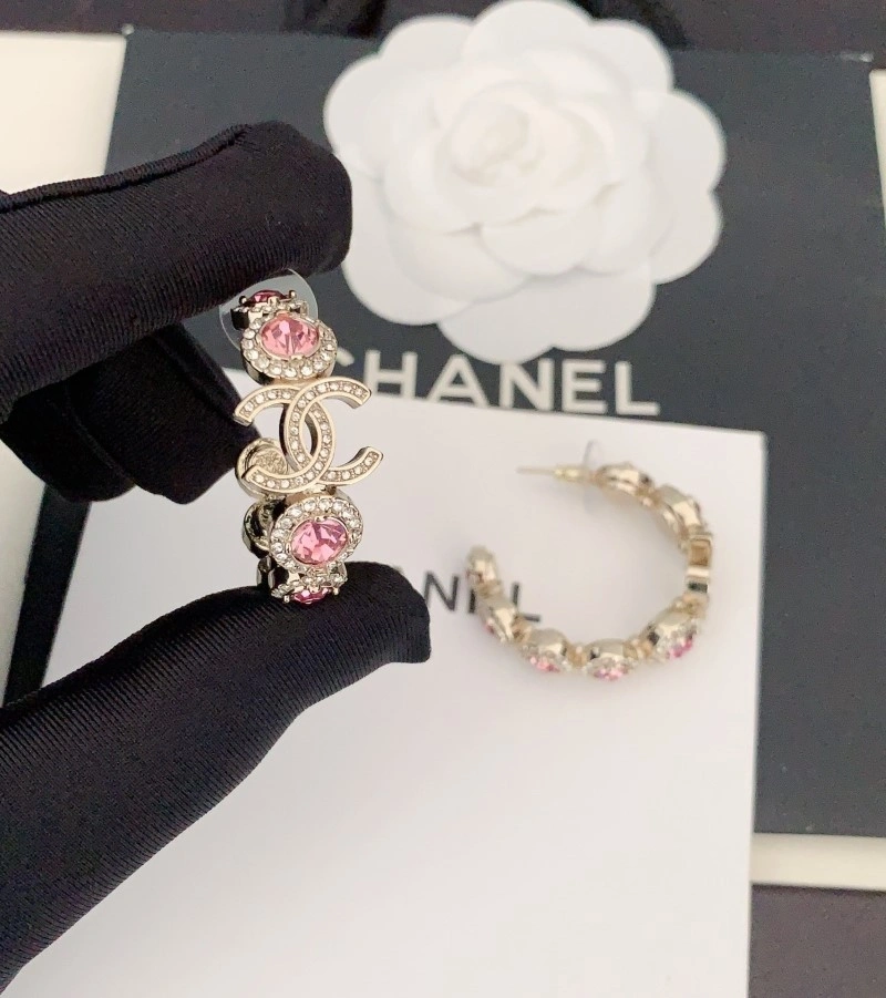 Lightweight Chanel Earrings 221133