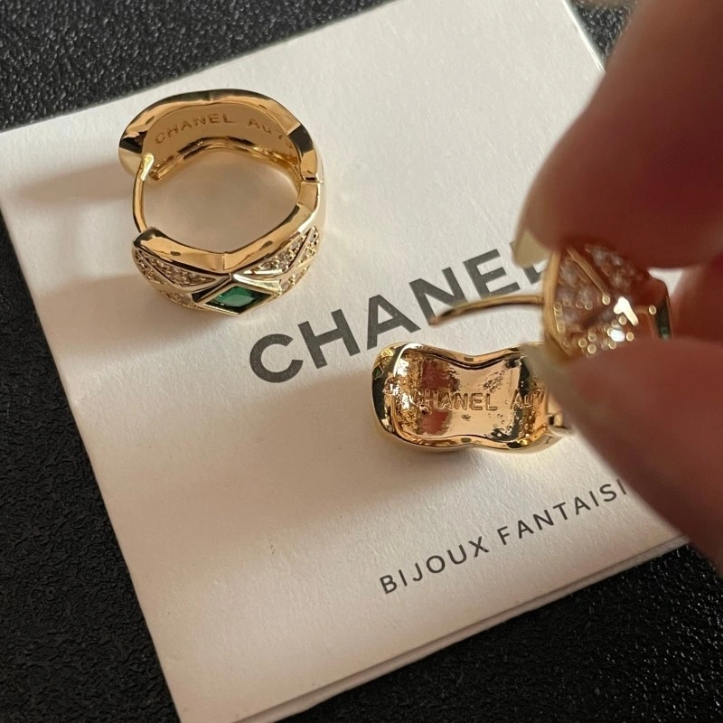 Seasonal Chanel Earrings 221114