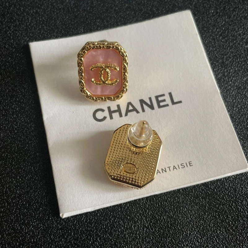 Chanel Earrings Sleek 221115