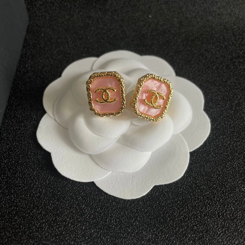 Chanel Earrings Sleek 221115