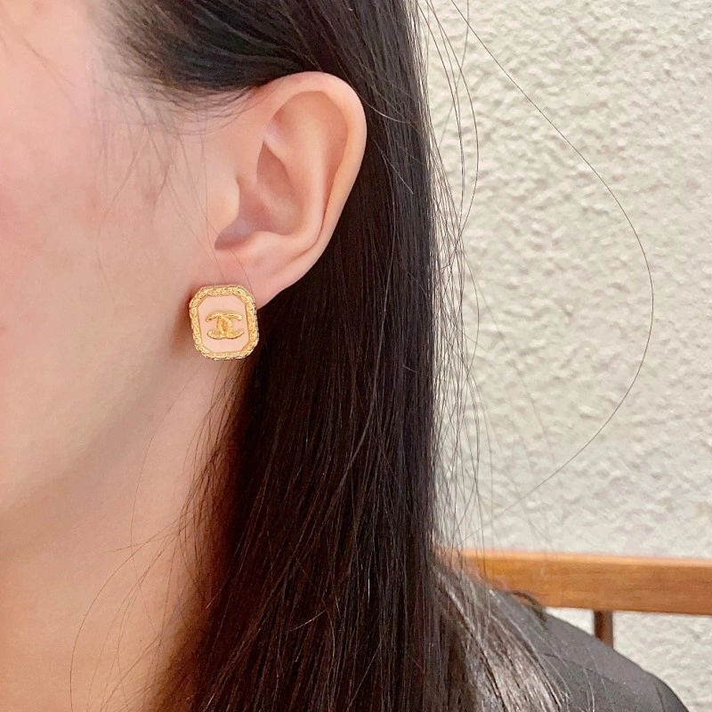 SmoothTexture Chanel Earrings 221122