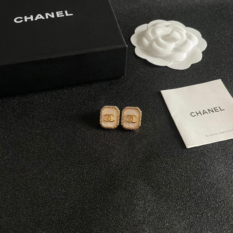 SmoothTexture Chanel Earrings 221122